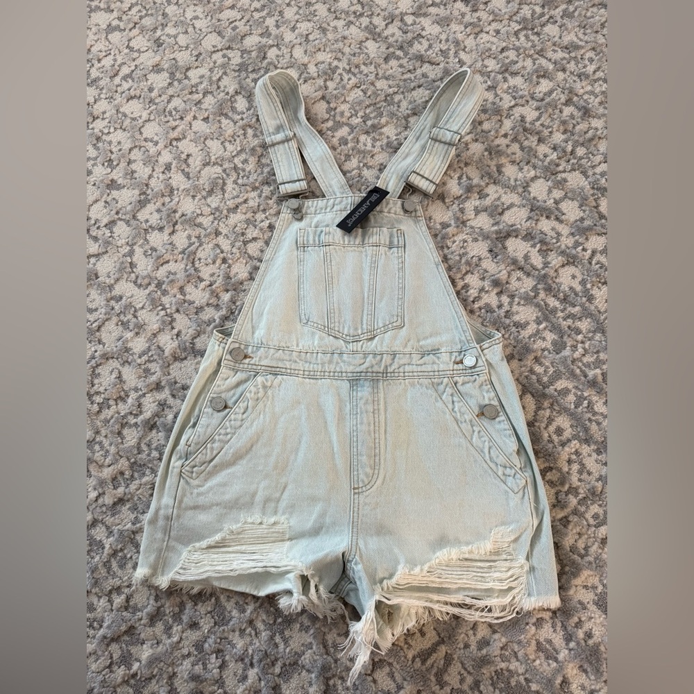Brand new with tags*Women’s Blank NYC Light Blue Denim Overalls